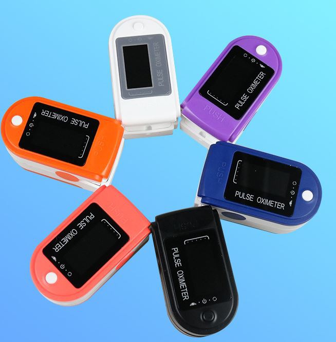 Kraujospūdžio jutiklio piršto skaitmeninė pirštų galiukų medicinos įrangos deguonies jutiklis